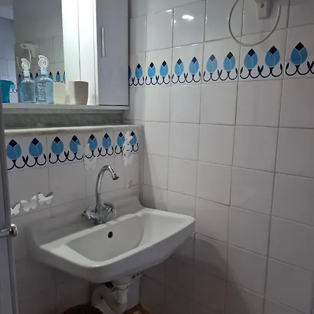 Apartament Maison Elia *