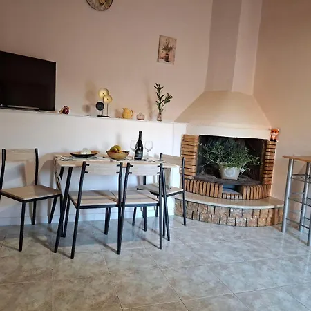 Maison Elia * Перама